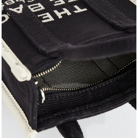 - Marc Jacobs Black Tote Bag ‼️NEW - Picture 14 of 16